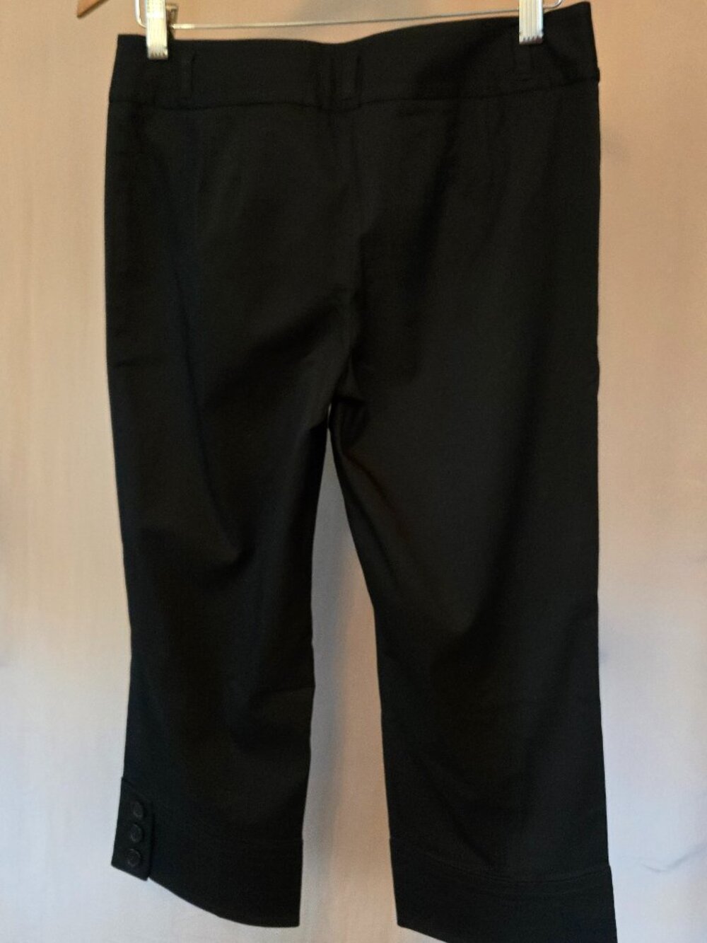 LOFT Marisa Fit Black Button Accented Capri Pants Crop Size 6 Classic - Picture 3 of 14
